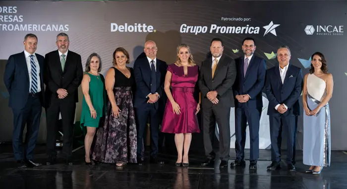 premiacion-83?format=webp&width=700&quality=75